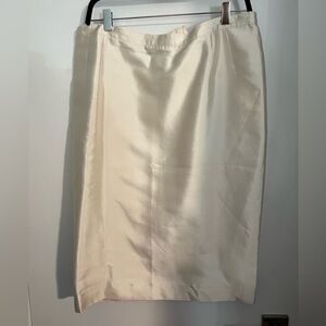 Chic Cream Pencil Skirt Silk-Cotton Blend (Waist 35”).